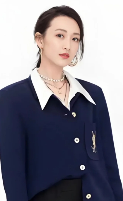王鸥的甜蜜挑战：生子秘诀大探寻，能否圆男
王鸥近期似乎沉浸在一个甜蜜的挑战中，她