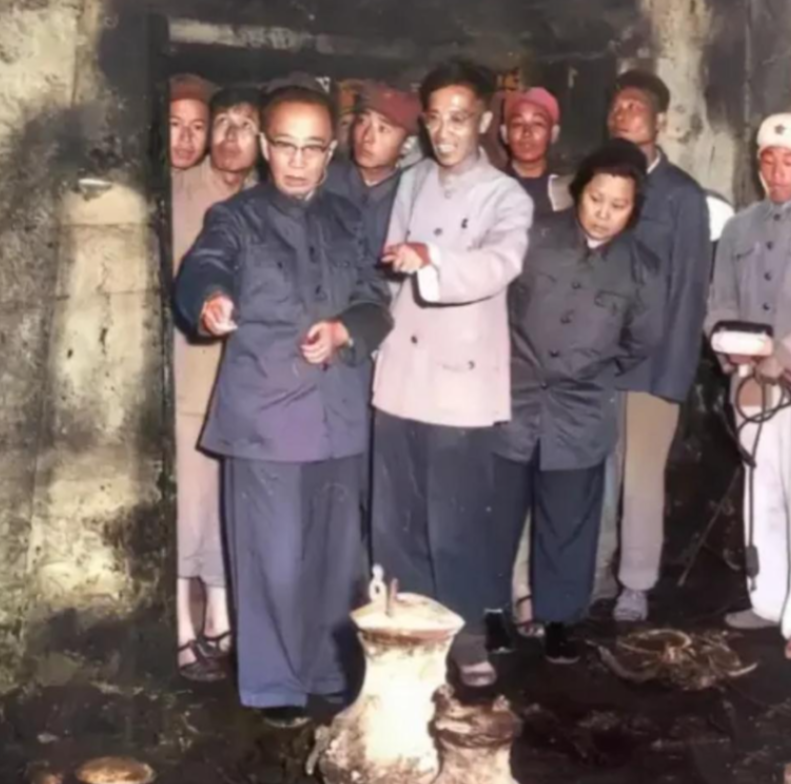 为什么中国现在禁止主动发掘皇帝陵墓？不是不想发掘，而是这个教训太深刻！

195