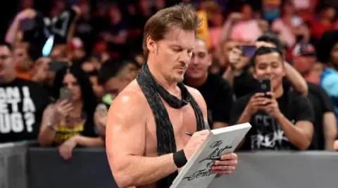 克里斯·杰里科语出惊人：AEW 吓坏了 WWE，迫使其大幅提高选手薪酬！
在最近