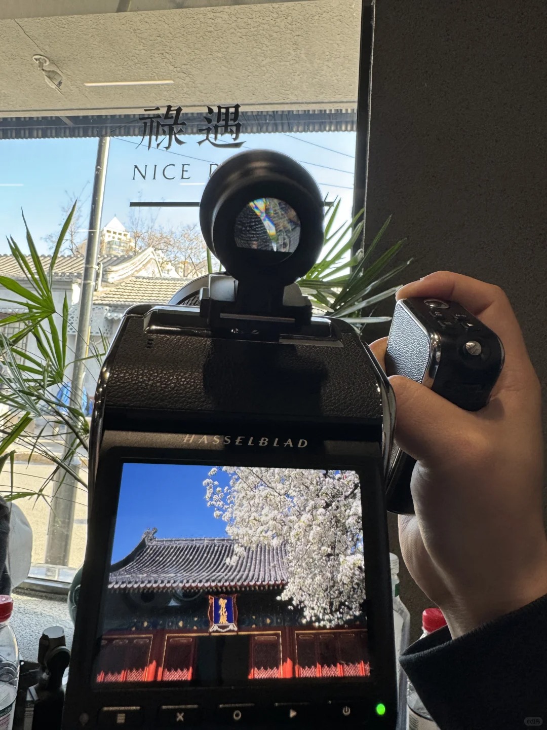 终于等到了
订了几个月没动静都想换X2D了，结果突然告诉我可以取了！不过镜头还得