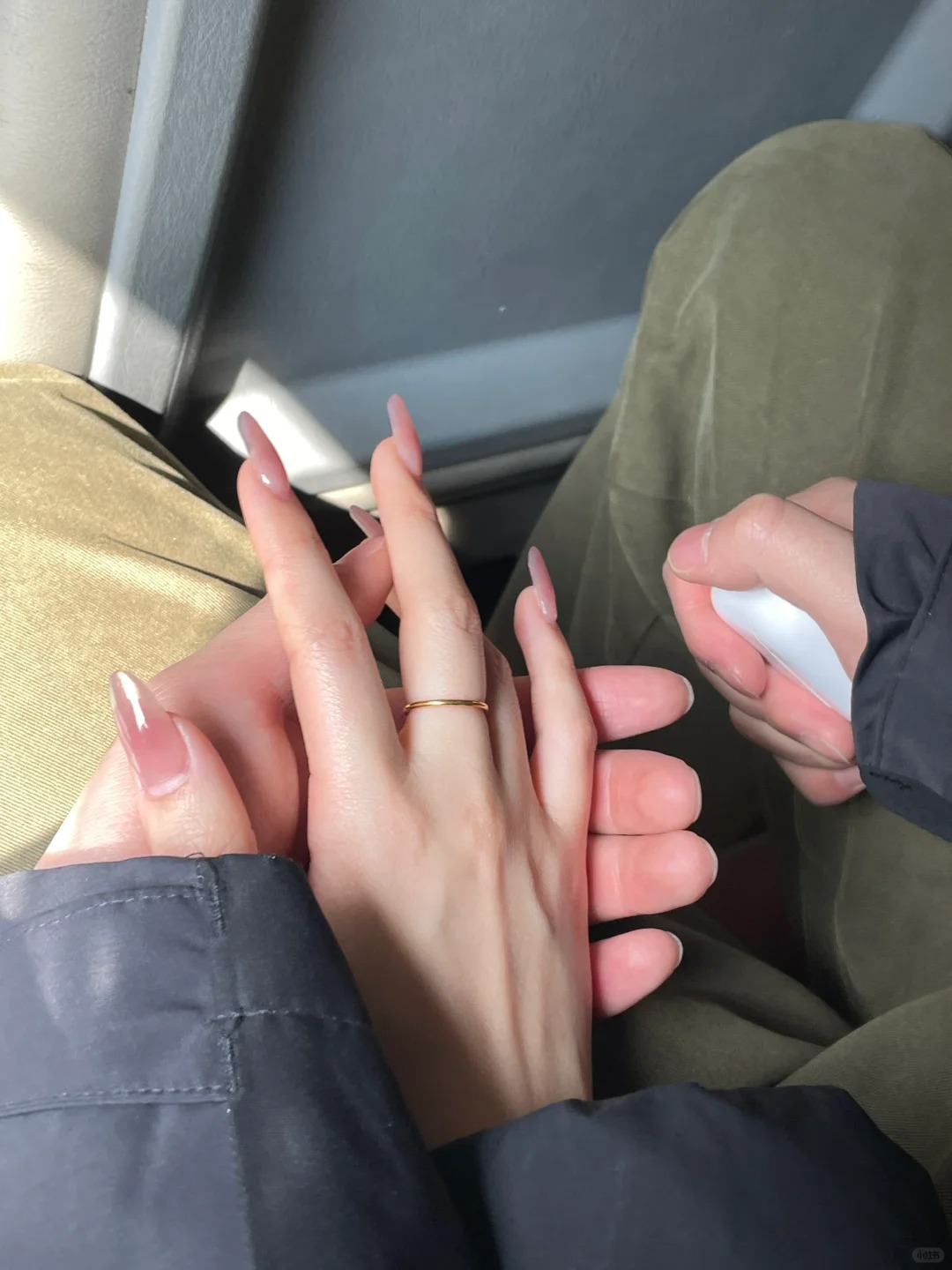 杏仁甲型好看还是梯型甲好看