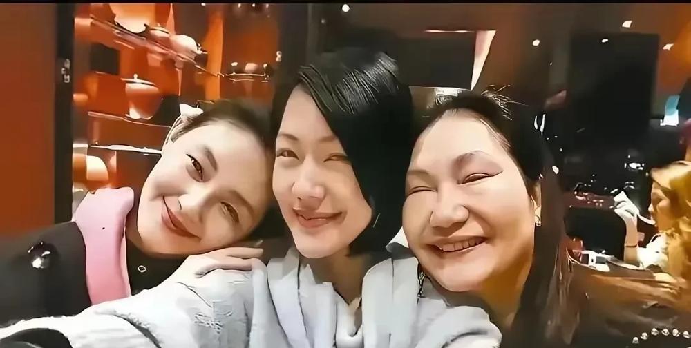 小S一家还会出什么幺蛾子？

先装深情，把口碑做好，再为下一步打官司服务。

之