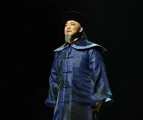 于成龙智斗黄州强盗，化名潜入终擒贼首