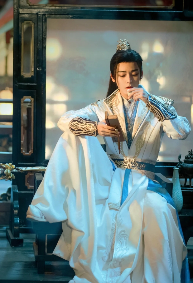 同为先天武脉，百里东君与叶鼎之命运的交织