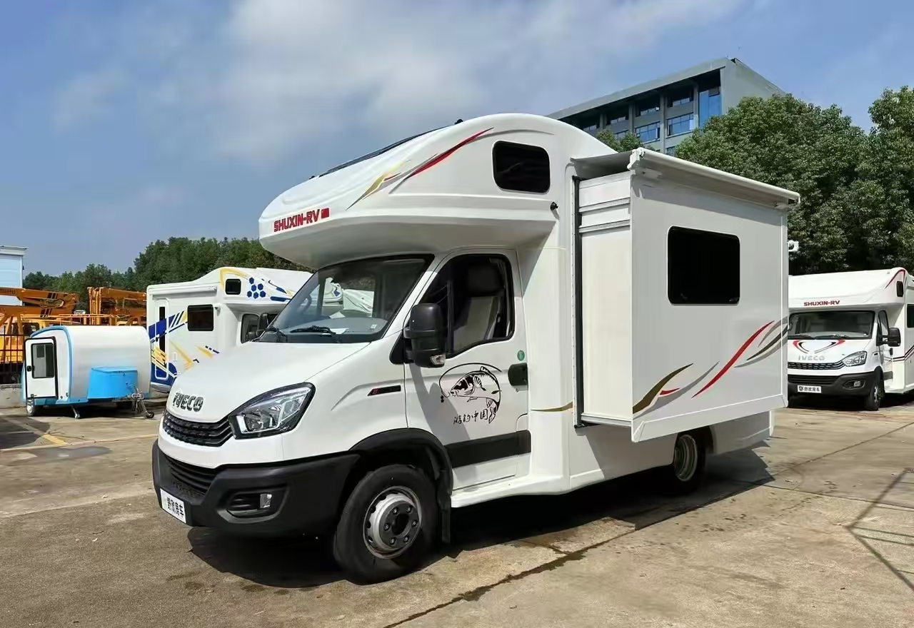 为什么海南不太欢迎房车？

驾驶着多功能房车，在徐闻县加满了油箱，车载电源充满了