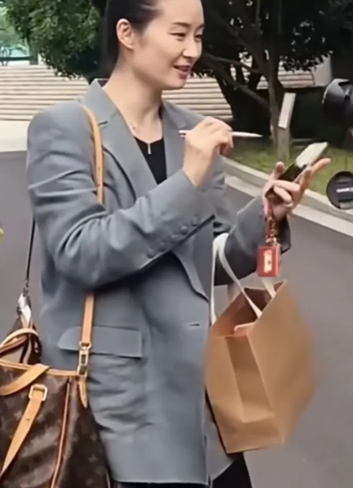 有人还认识她吗？