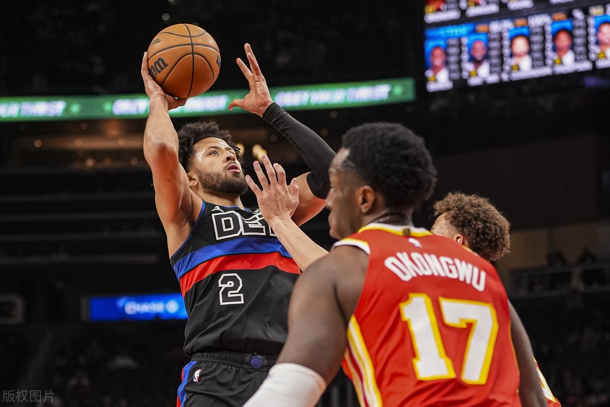 坎宁安 “尴尬” 创历史：连续两场 10 失误成 NBA 首人
