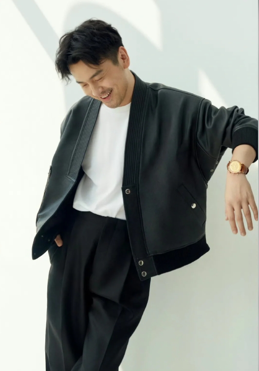 雷佳音：大器晚成的银幕之星