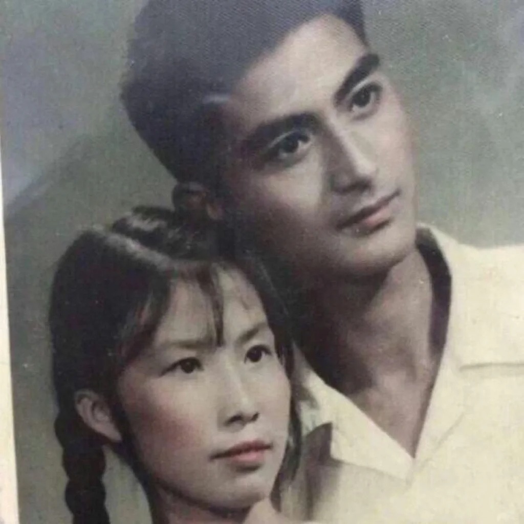 帅哥和普女结婚的多吗？
像这样的，可能吗

结婚的都可以晒，爸妈爷奶辈的好多，年