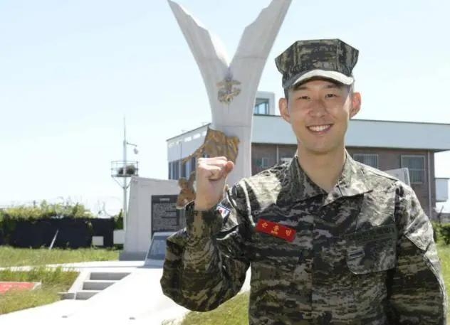 服兵役不是就两年吗？韩国人为啥这么怕服兵役？

﻿旧日本军队里以前有个习惯，虐待