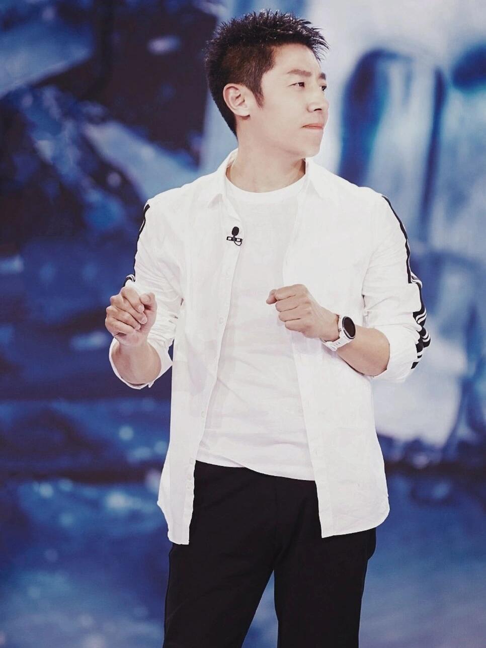 撒仔一家四口的幸福生活