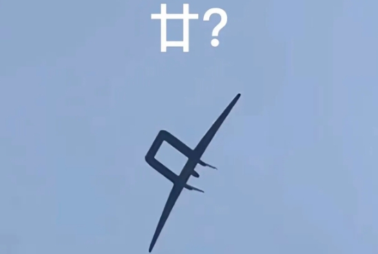贵飞已经非常生气了，

为什么大家的注意力都在成飞和沈飞身上？

难道在2025