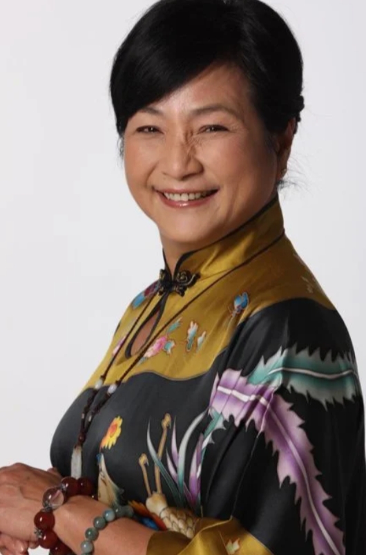 女侠郑佩佩，传奇落幕，风华永存