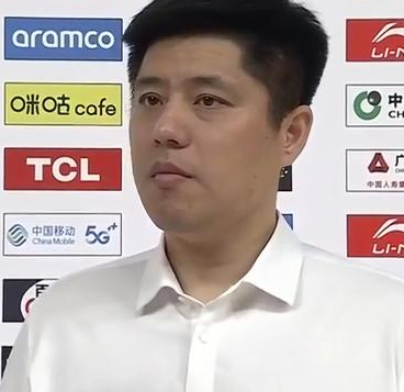 山西男篮主教练潘江谈球队俱乐部杯四强赛对阵新疆的比赛，他表示：我们两支球队是很友