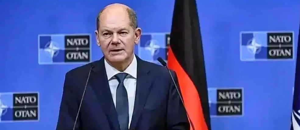 【无能的舒尔茨，崩溃的德意志，德国崩了，大量的企业被甩卖】自从舒尔茨一往无前的支