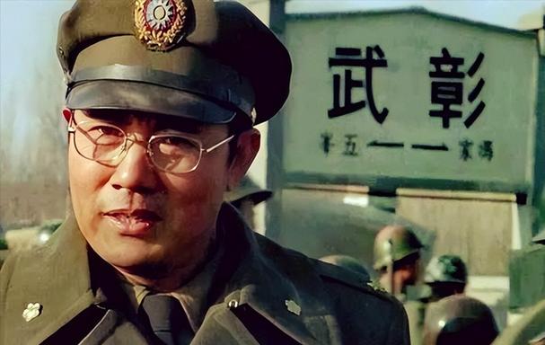 其实辽沈战役的时候，廖耀湘一举占领彰武切断我军补给线算是非常不错的选择了，之后他