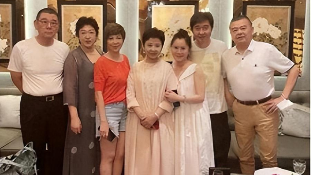 一百万一夜?赖兴昌揭露两人真实关系,歌唱家董文华又为何退圈(赖兴国履历)-第36张图片-九妖电影 一百万一夜?赖兴昌揭露两人真实关系,歌唱家董文华又为何退圈(赖兴国履历)-第36张图片-九妖电影
