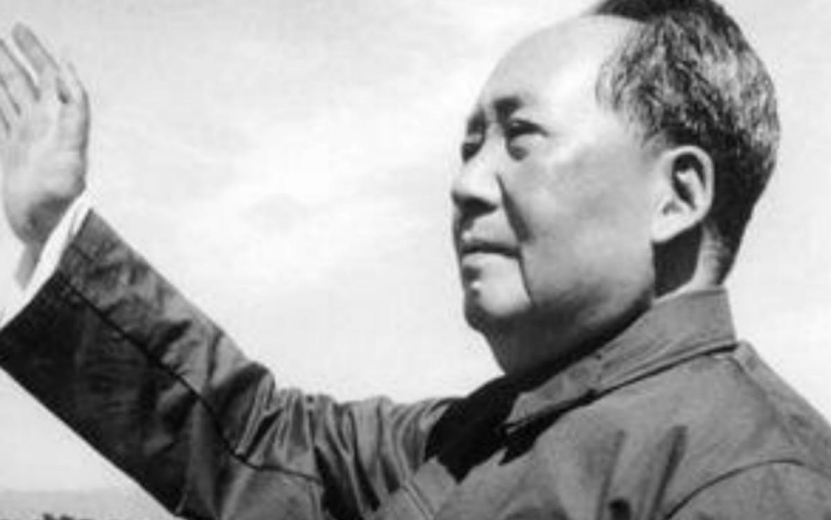 1940年，毛主席所在食堂突然遭遇袭击，好在警卫员手疾眼快，替主席挡下致命一击，