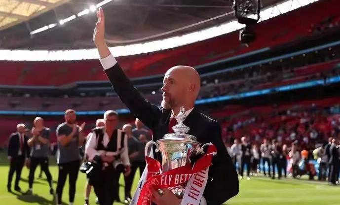 理性看待！滕哈赫留下的烂摊子，新帅阿莫里姆应该如何调整呢？

1、 9500万欧