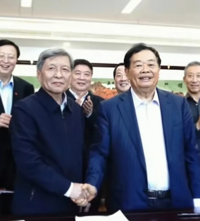 我认为“福耀科技大学”录取分数线不会太低。

因为“福耀科技大学”有几大优势。
