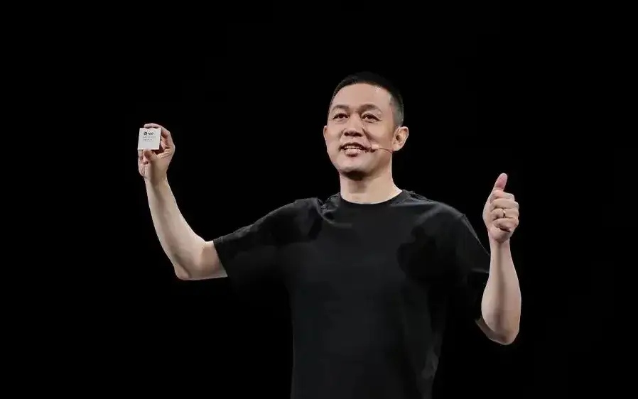 国内做电动汽车的企业，我佩服的并不是小米雷军，也不是比亚迪王传福，而是蔚来李斌。