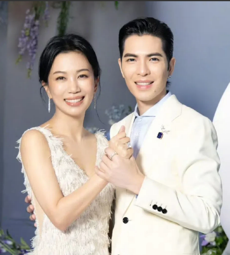 萧敬腾和林有慧都不打算生孩子，但婚礼上萧敬腾的父亲却催声说：“年纪也大了，希望早