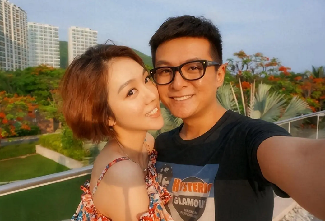 一天，朱雨辰拍完戏后，带回一份蓑衣黄瓜。朱妈妈看到后惊喜万分，立马发起连环追问：