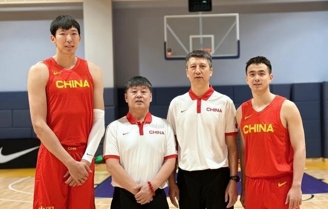 赵继伟状态不佳入选国家队，名记质疑选人标准