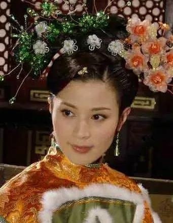 1603年，29岁的大福晋孟古病逝。清太祖努尔哈赤不舍，一直不让人下葬，愣是整夜