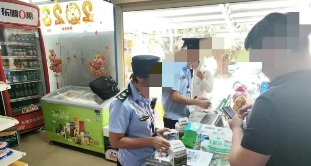 海南三亚，一超市因为销售风油精、创可贴被综合执法局以没有《药品经营许可证》为由对