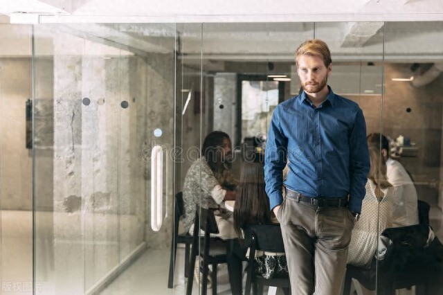 人性复杂，难分好坏，多面看待