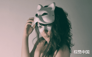 我用兽人心脉救他性命，他却爱上别人，对我怨恨报复。如今我快死了，他又跪求我别离开。但我只想假死脱身