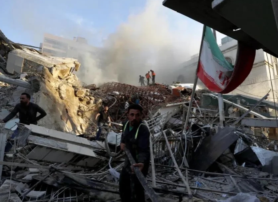 伊朗7名军方人员被以色列空袭打死，伊朗警告称美国必须负责。伊朗目标非常清醒，这种