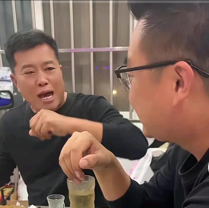 元宵节一过，田静夸郭威！

威是个懂得感恩的孩子！

威是个很孝顺的人！

有人