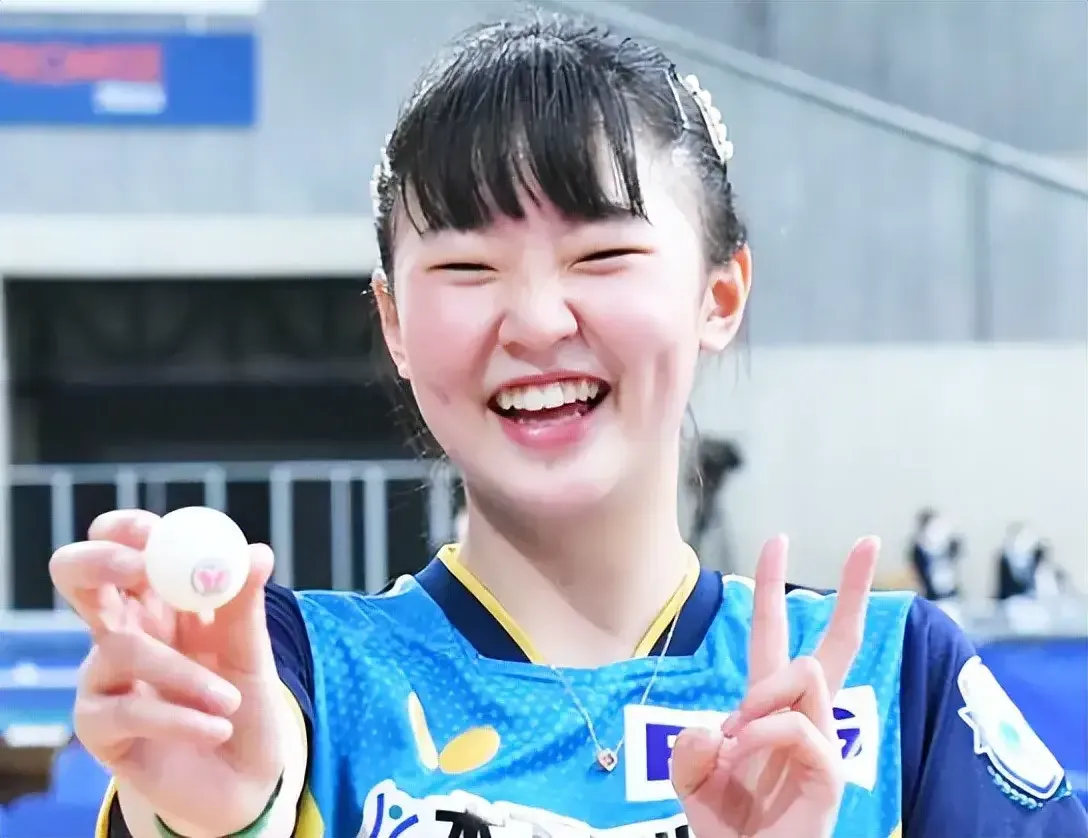 
张本美和虽然才16岁，但在昨晚的女子团体赛里，她的三个行为让中国观众觉得不太舒