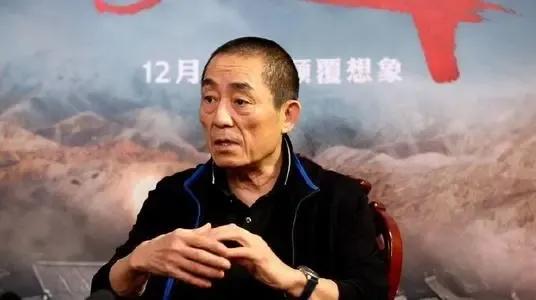 2008年，北京奥运会竞选导演，张艺谋最终胜出，某国际知名品牌找到他：“你给我几