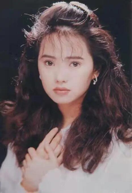 一个东北糙汉与一个嗲女子