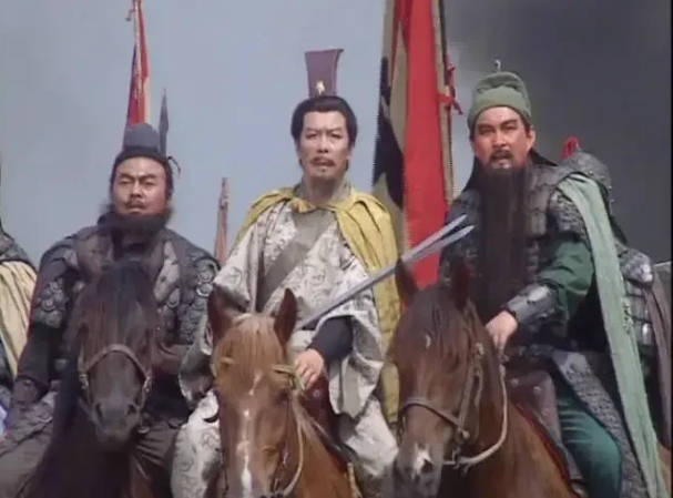 用一句话证明你看过三国演义，字越少越好[思考]