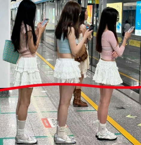 现在都流行这样穿搭吗？