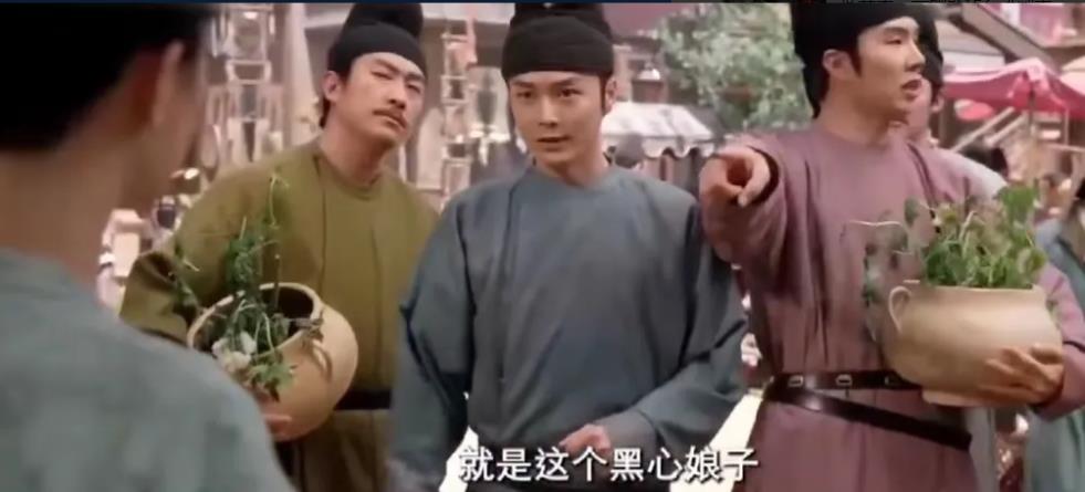 《国色芳华》里的王擎怎么也想不到是自己帮助牡丹的事业再上一层楼，而且他也低估了牡