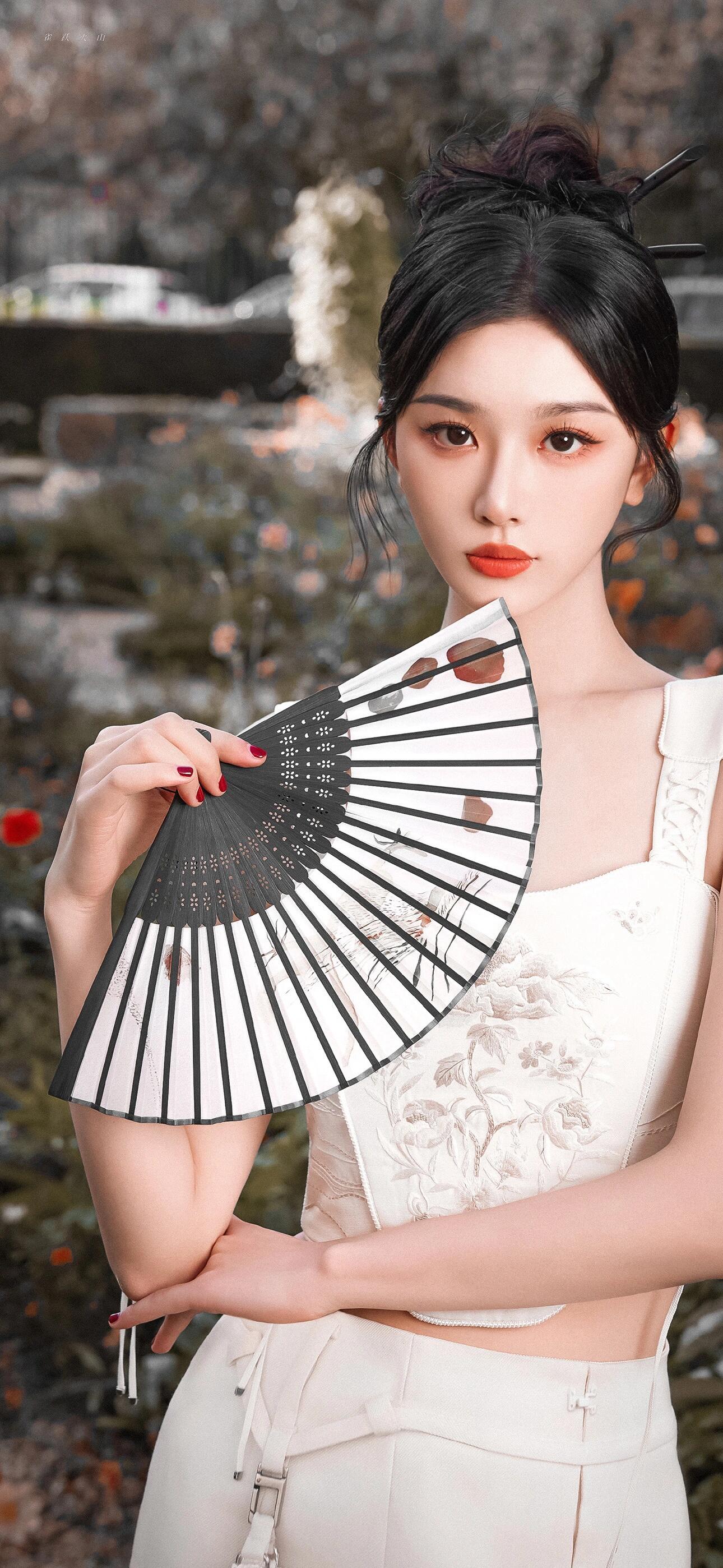 孔雪儿洒脱感