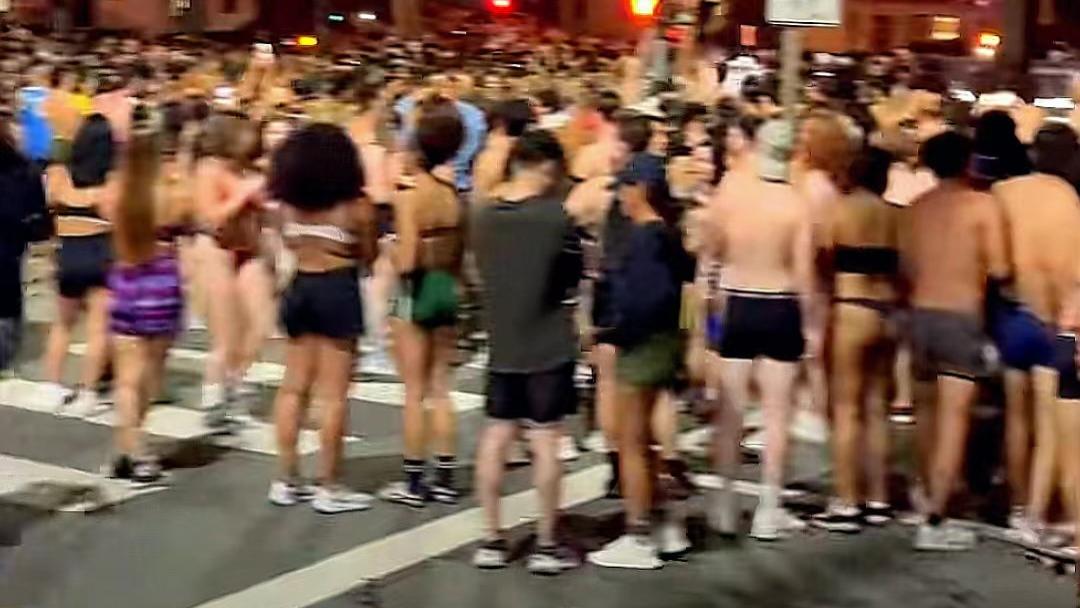 看老外活的多轻松、潇洒又豪放