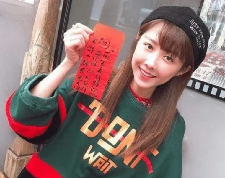 梁晶晶是一位备受尊敬的女艺人
