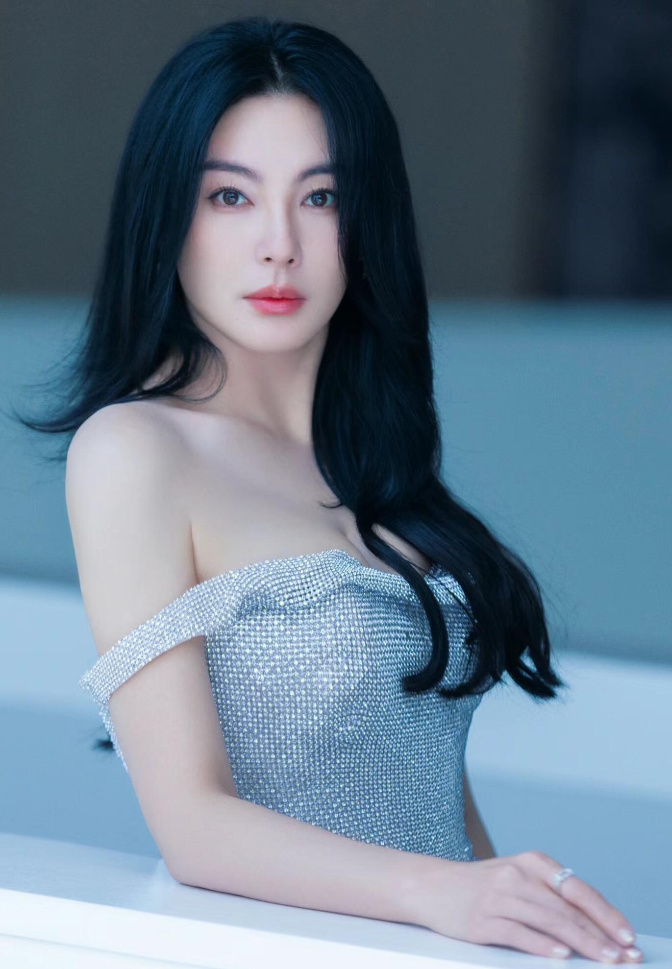 张雨绮，犹如坠落人间的天使