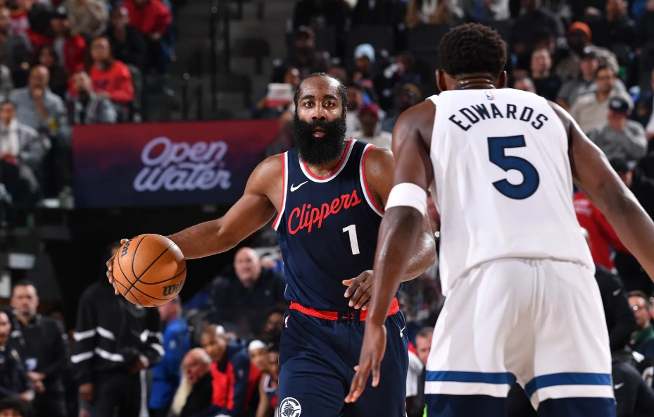 输麻了！快船80-108森林狼，看完比赛，不得不提的3个事实

1.快船背靠背，