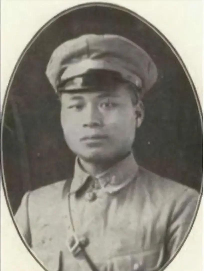 1948年3月初，邱行湘去见蒋介石，到官邸后，一个副官说：“老头子这几天脾气不好