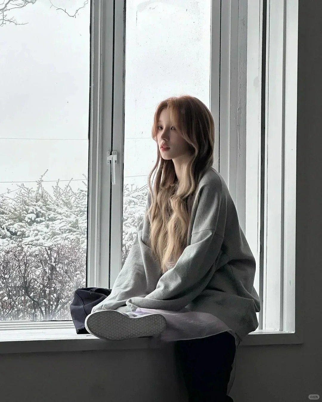 宋雨琦这个发色也太。。。
太美了吧我天 自己在家能染出这个颜色吗
有没有人知道这