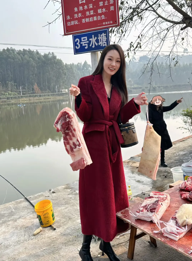 生女儿有什么用。今天老家杀猪，让女儿一家过来帮忙，结果女儿一家人直到猪都杀好了才