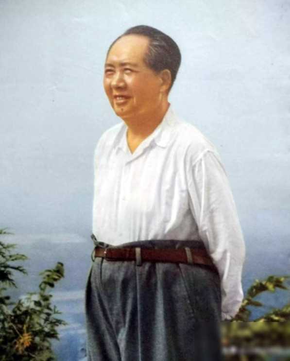 毛主席主张造船，而刘少奇认为应购买或租赁。现在了解到，若非60年代初那些上海江南