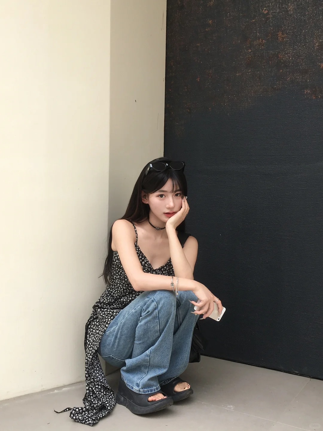 吊带牛仔裤永远穿不腻
可甜可辣的度假感